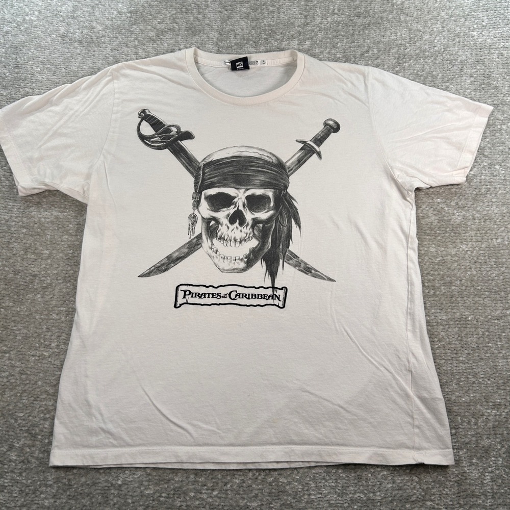 Uniqlo Disney Pirates of the Caribbean On Stranger Tides T-Shirt L White Graphic